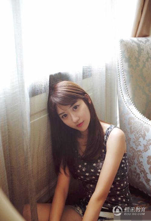 杏仁眼明星盘点:美女和美男盛宴
