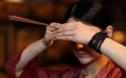 犯太岁可以去寺庙烧香吗?烧香有什么禁忌?