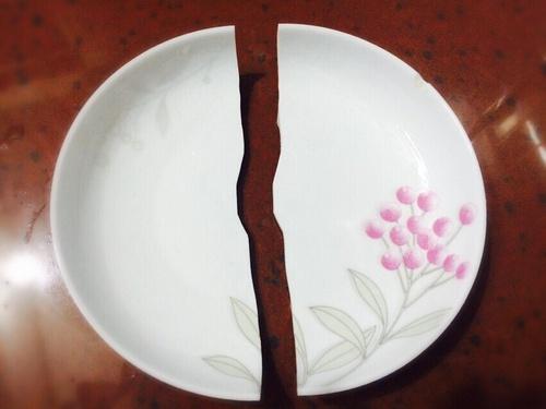 摔破碗有什么征兆
