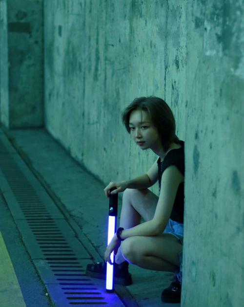 水瓶女敢一个人走夜路吗?