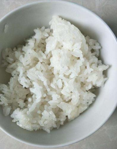梦见把米饭倒掉