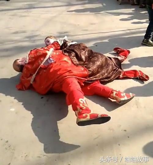 男人梦见办丧事打架