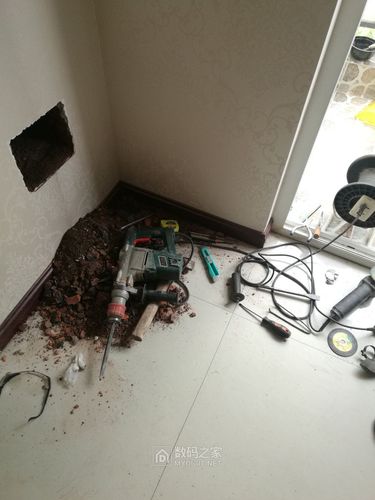 电钻把墙内水管打破修复大全