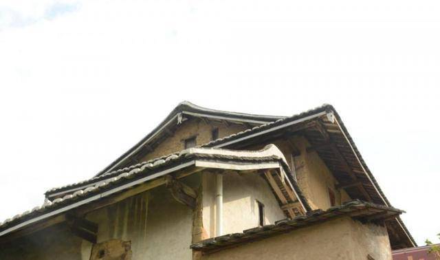 屋檐冲房会有血光之灾吗