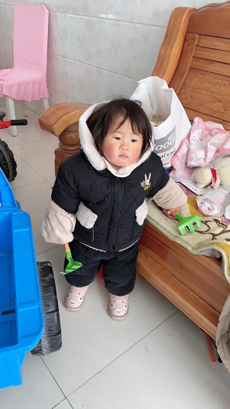梦见火里坐着孩子
