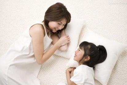 梦见妈妈打工回来亲我