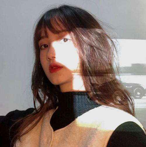 素颜也好看的星座女