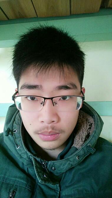 喜欢窝在家里看书的男人面相特点