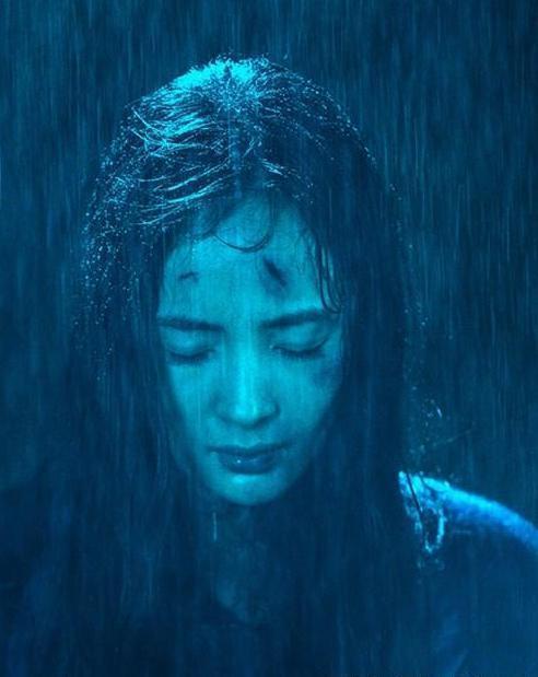 女人梦到被雨淋