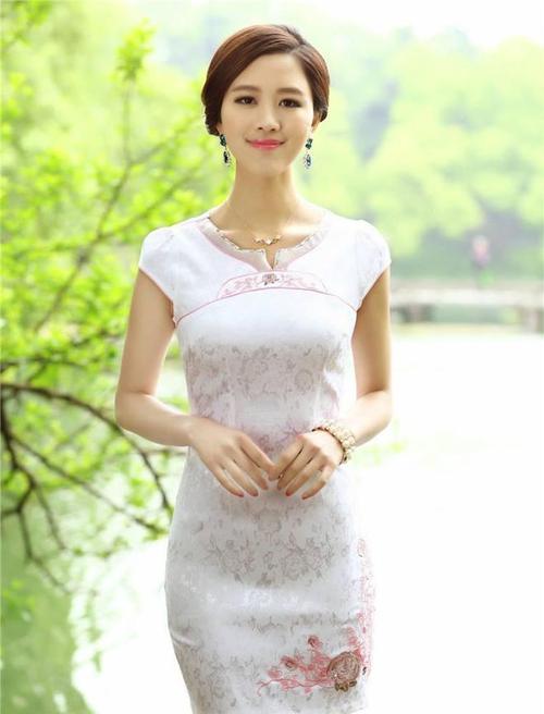 天生富贵的女人长什么样