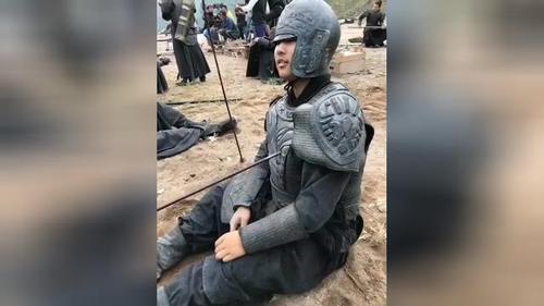 有人被箭射死