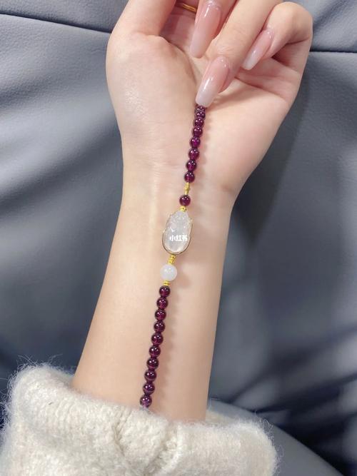 属兔的女人佩戴貔貅好吗