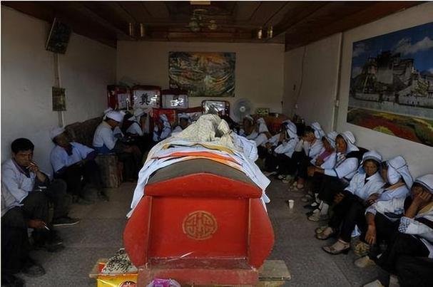 梦见死人下葬仪式