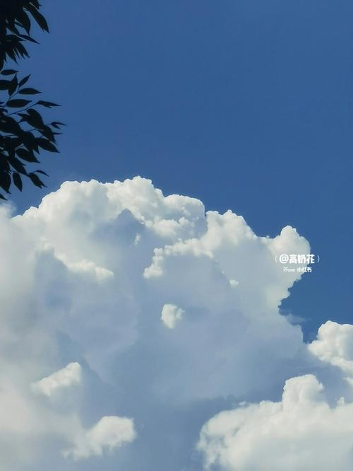 梦见仰望傍晚的天空周公解梦，梦见仰望傍晚的天空是什么意思？