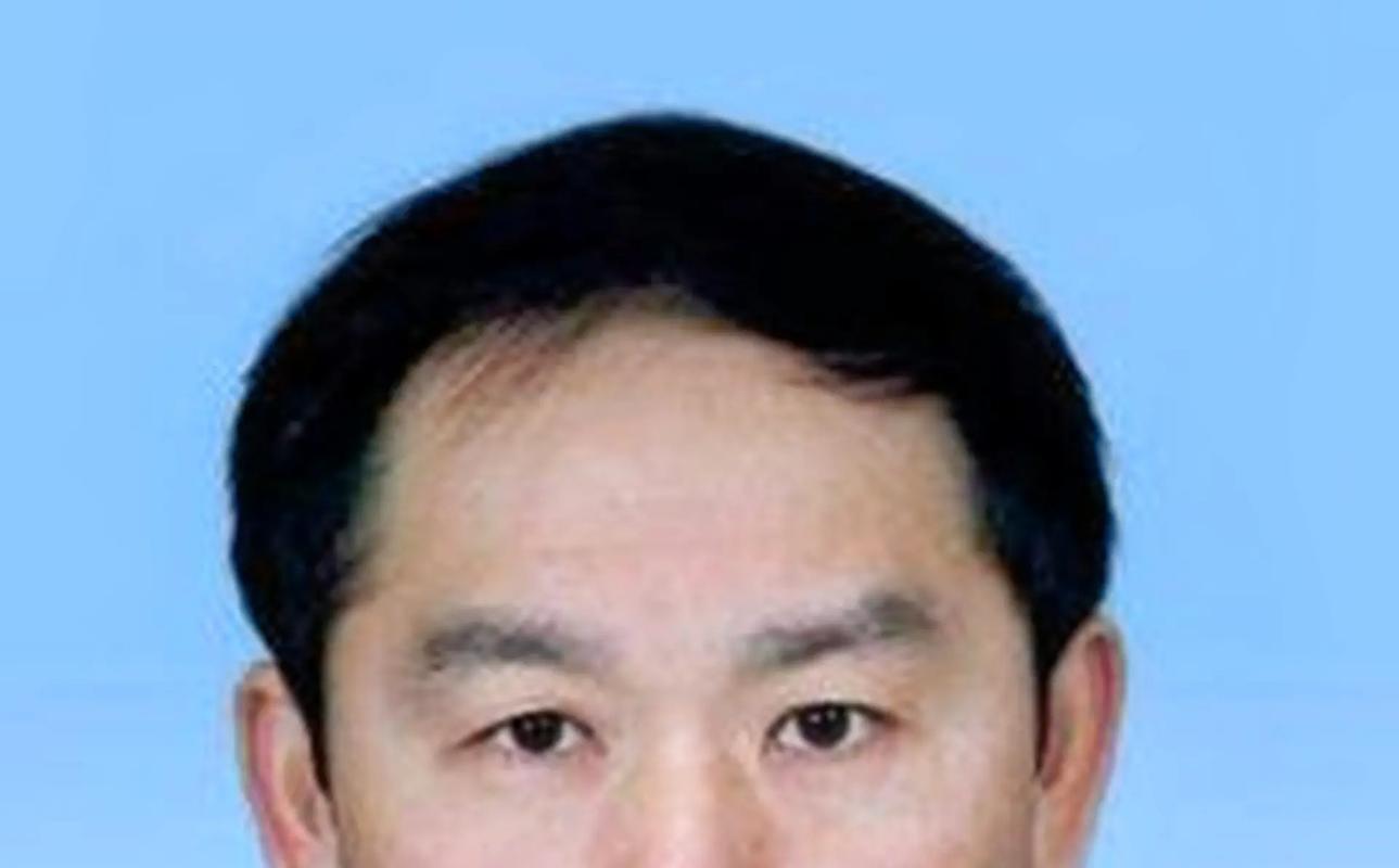 眉骨高命好不好,男人眉骨高面相揭秘