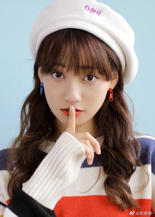 水汪汪大眼睛的女人容易出轨吗