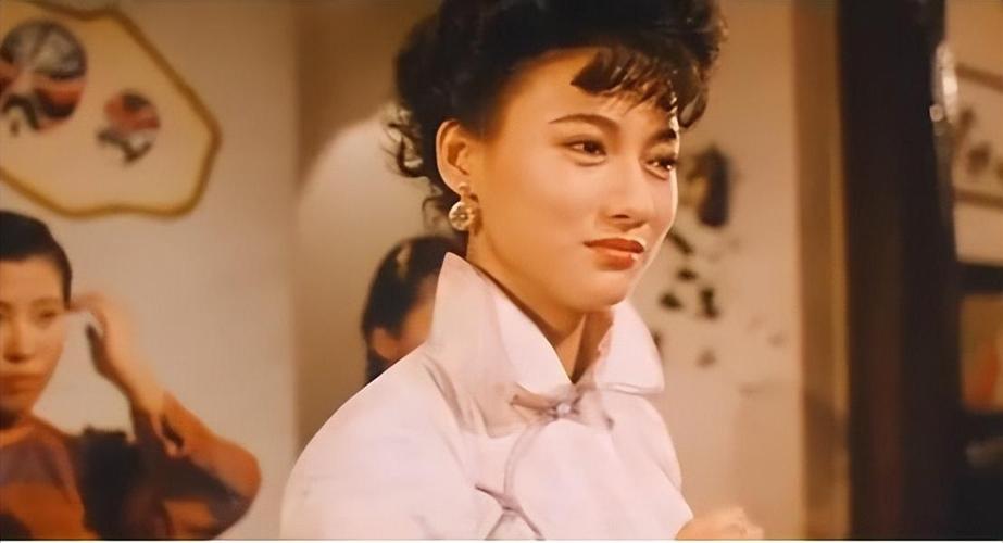 风情万种午马女