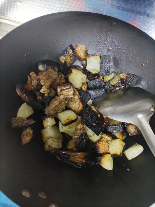 梦见做饭烧糊了菜是什么意思