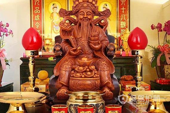 文财神爷摆放最正确高度