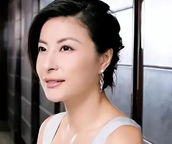 极贵面相,嘴巴大的女人为什么富贵