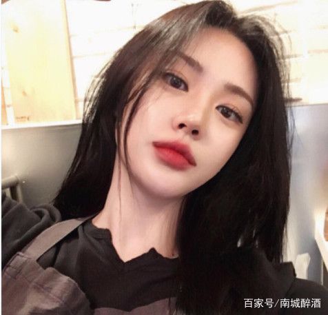 第一眼给人印象高冷的三大星座女,第一名,誉为冰山美人,有你吗