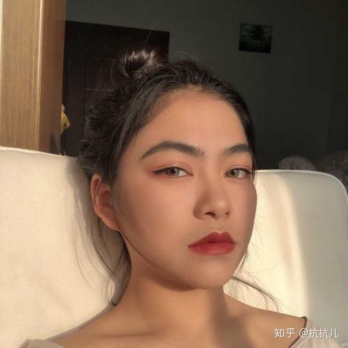 长得凶女生五官有怎样的特点