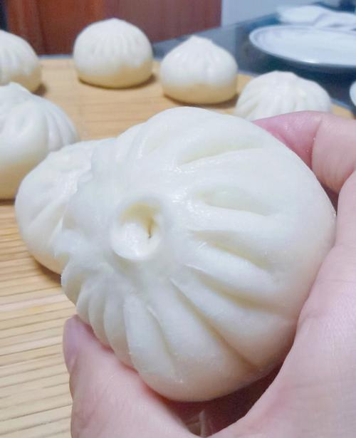 梦见包子但没吃