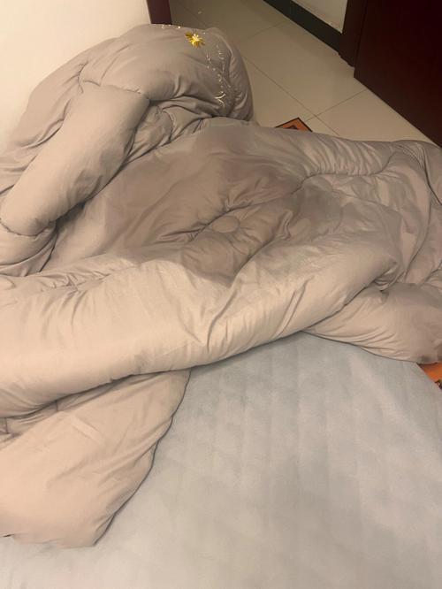 梦见爸爸尿床