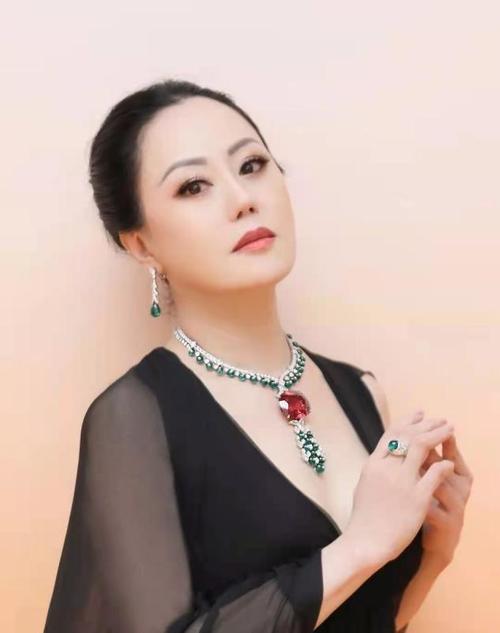 长相富态有贵气的女人面相有何特点