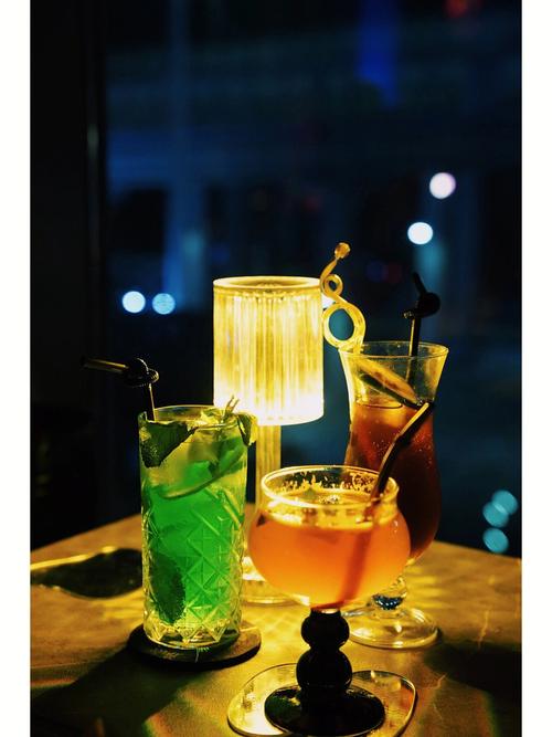 属蛇女生的夜生活怎么过