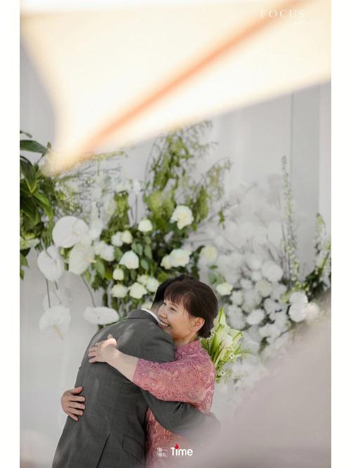 给新娘撑伞的人会倒霉吗