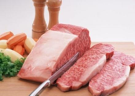 孕妇梦见自己切猪肉