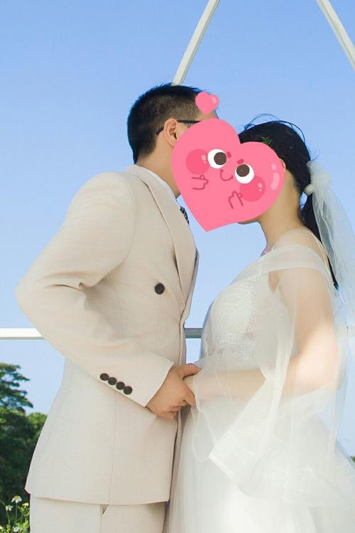 女比男大十岁结婚好不