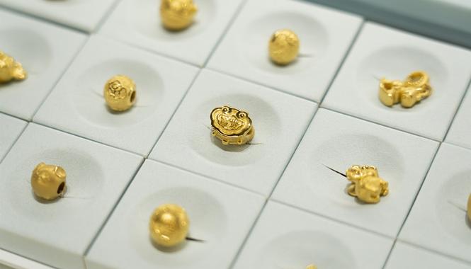梦见捡到黄金首饰