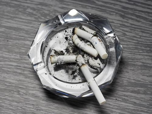 梦见烟灰缸怎么回事