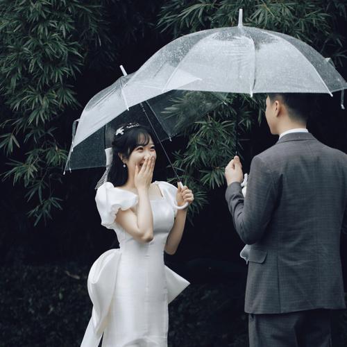 结婚下雨没有夫妻命真的假的