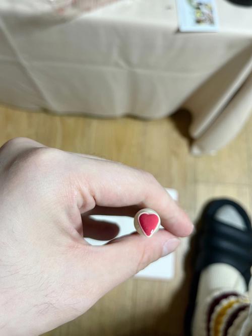 梦见唇膏