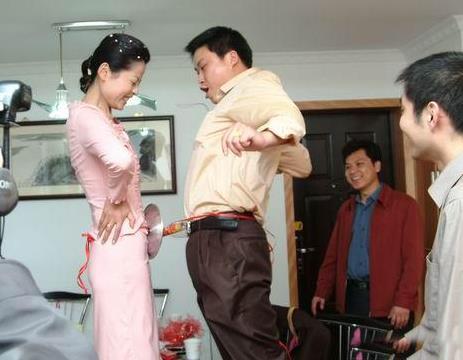 结婚当天晚上要干什么