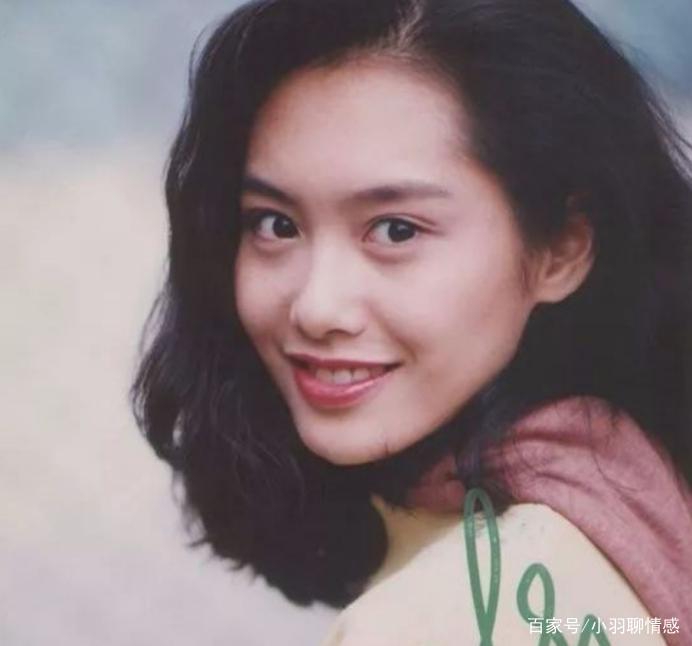 容易让人一见钟情的生肖女