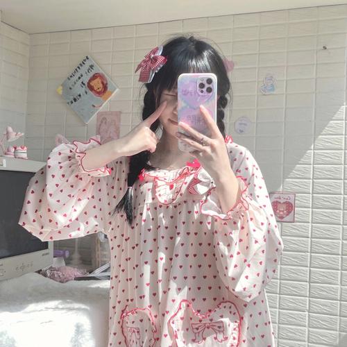 梦见穿着睡衣