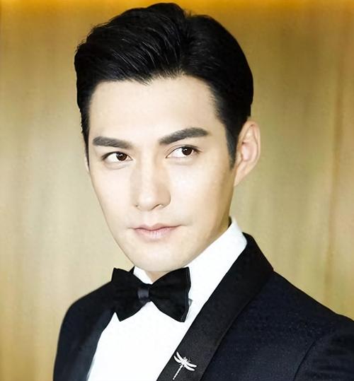 男生桃花眼图片，桃花眼男明星图片