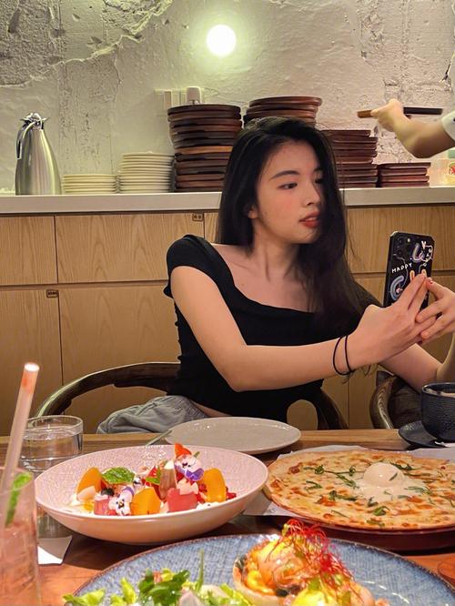 摩羯女发现男票偷瞄美女会怎么办