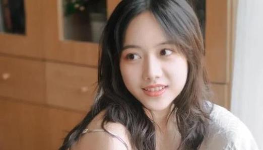 巨蟹座女生23岁还不让谈恋爱