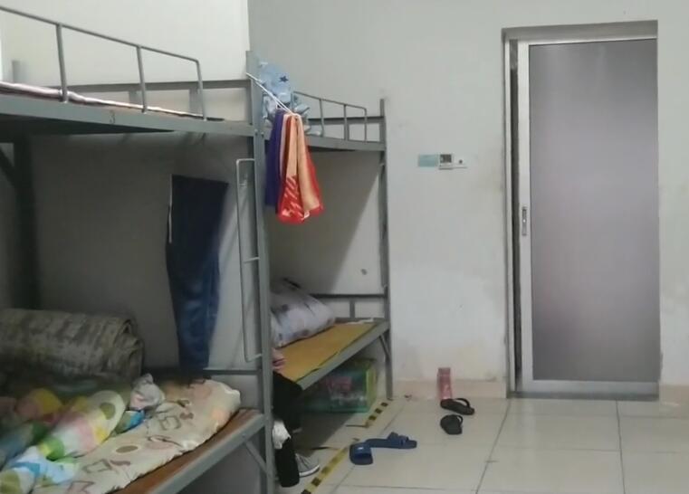 孕妇梦见住集体宿舍很多人是啥意思