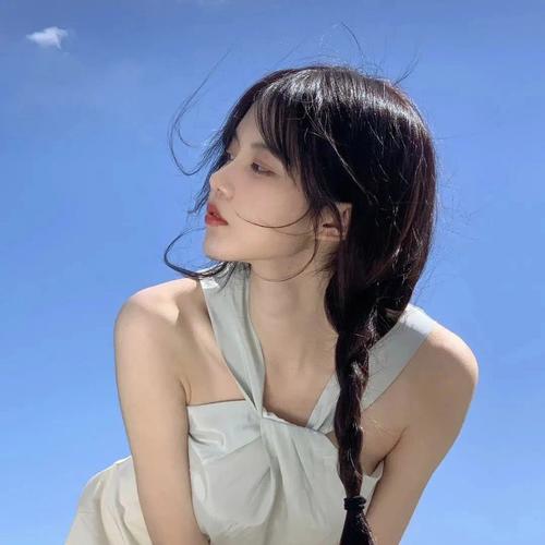 漂亮女人桃花运旺的几大标志