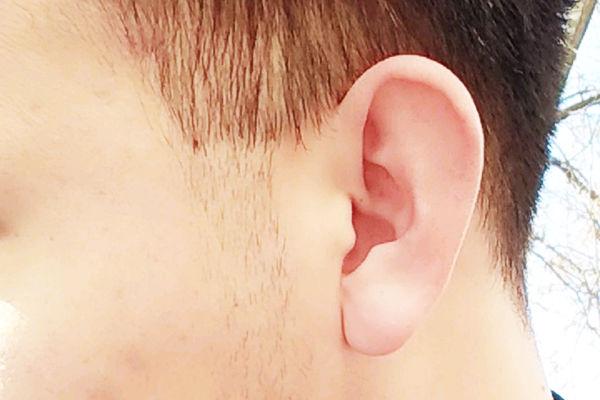 薄耳垂的人真的不会富有吗?