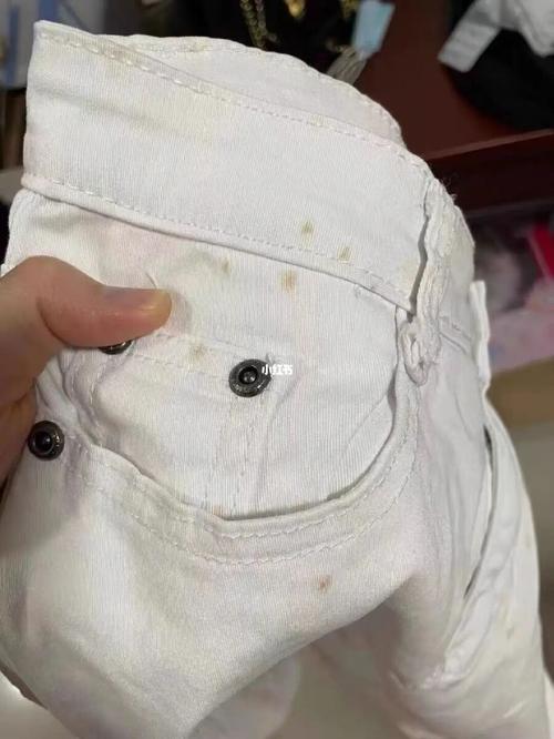 梦见月经弄脏裤子是什么意思