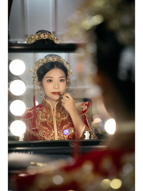 女儿出嫁手里拿什么吉利
