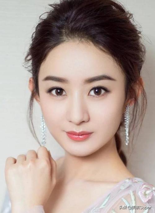 女人的眉毛什么样最好看