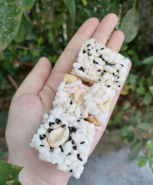 梦见吃米花糖